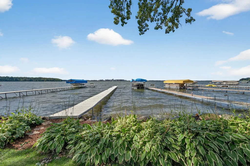 2706 Waunona Way, Madison