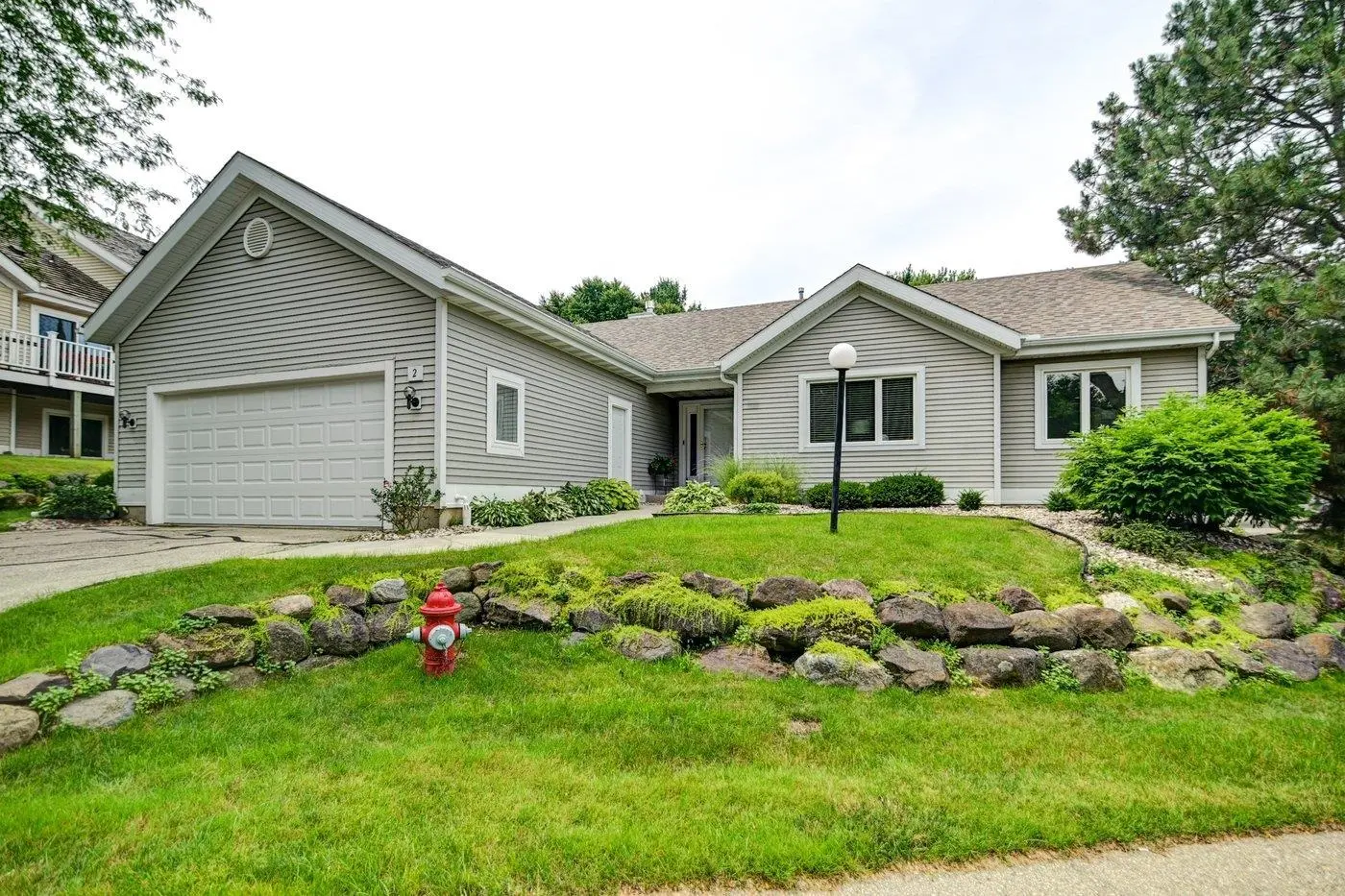 Photo of Listing #2004181