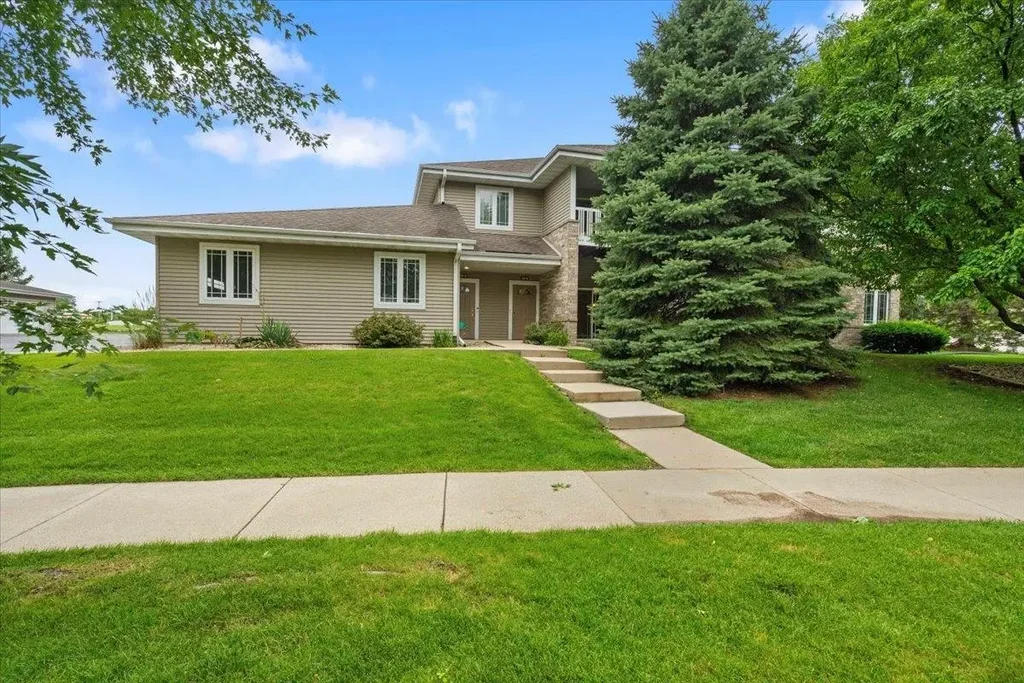 #b - 718 Herndon Drive, Madison