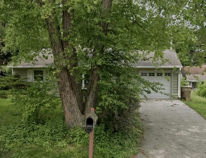 6 Mark Twain Street, Madison