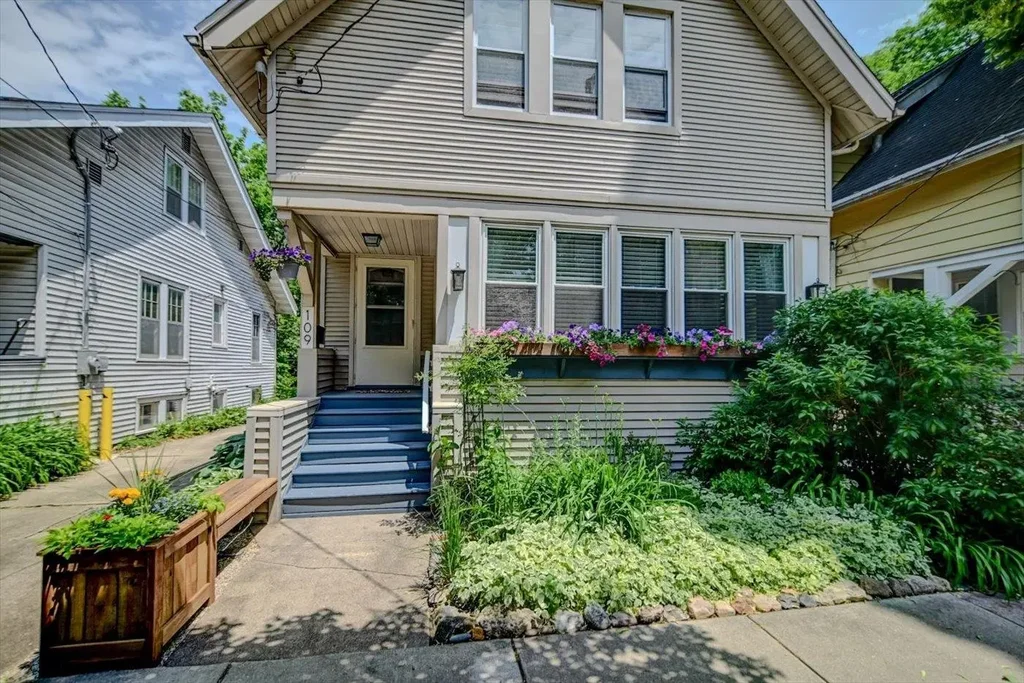 109 N 5th Street, Madison