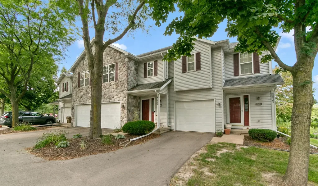 #3 - 6161 Dell Drive, Madison