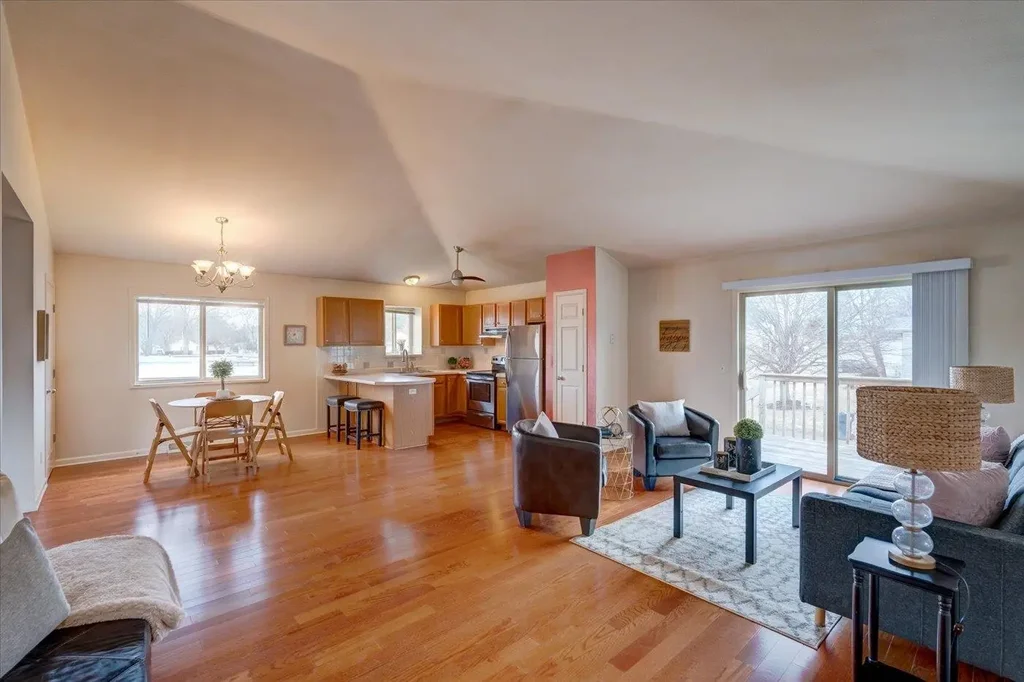 201 Hjemdal Lane, Deerfield