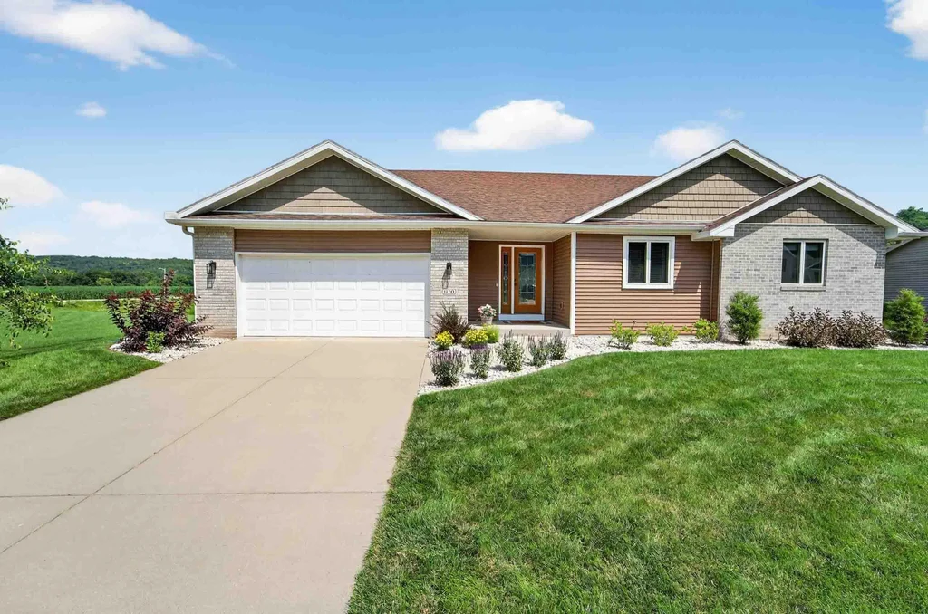 1120 Gils Way, Cross Plains