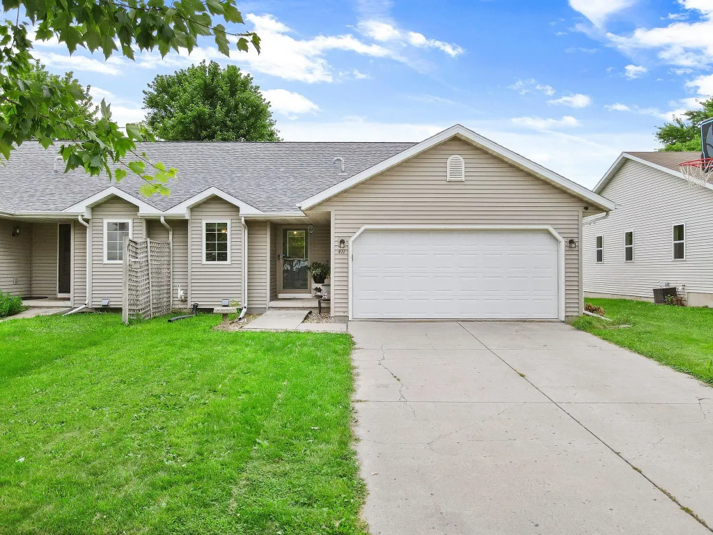 411 Trailside Drive, DeForest