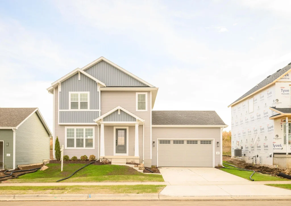 437 Lone Oak Lane, Madison