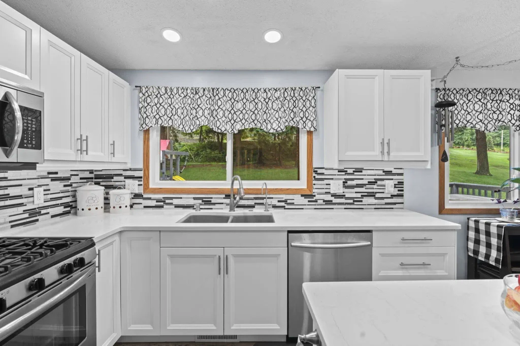 405 Sunset Drive, DeForest