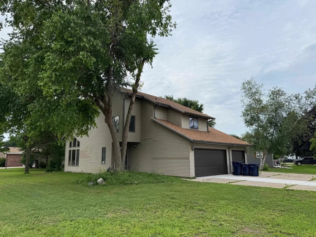 2214 Browning Drive, Janesville