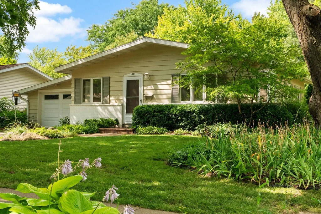 5010 Manor Crossing, Madison