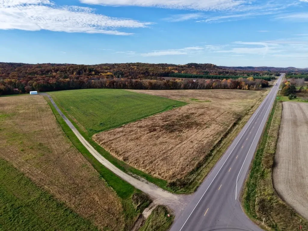 000 Us Highway 10, Cleveland