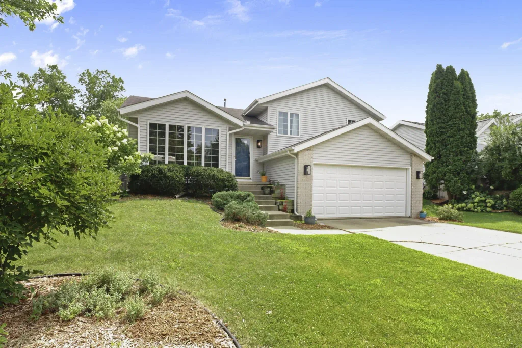 7225 Blue Maple Trail, Madison