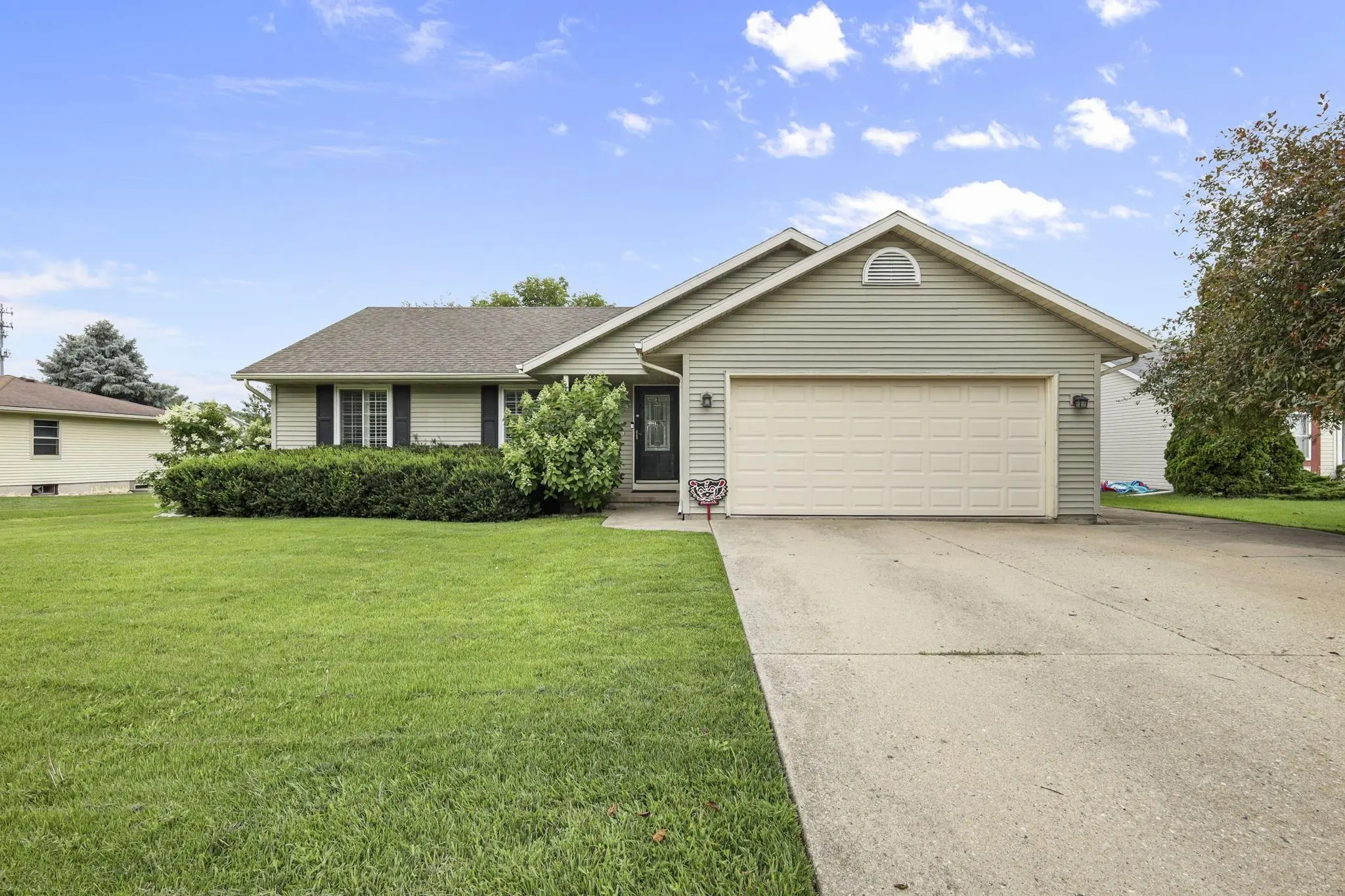 Photo of Listing #2005791