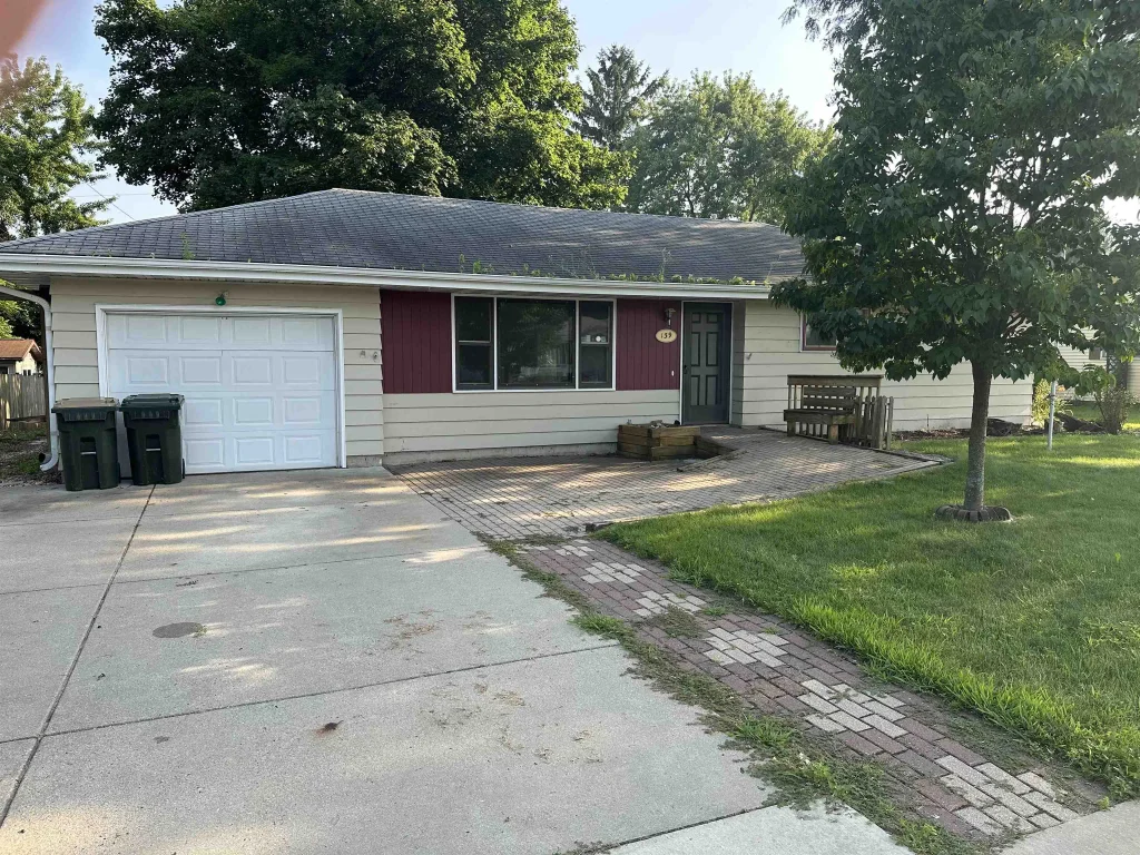 139 E Klubertanz Drive, Sun Prairie