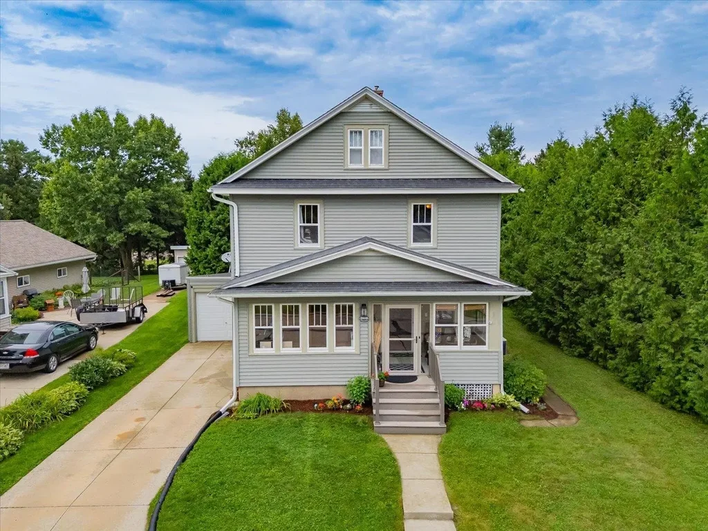 2809 Thinnes Street, Cross Plains