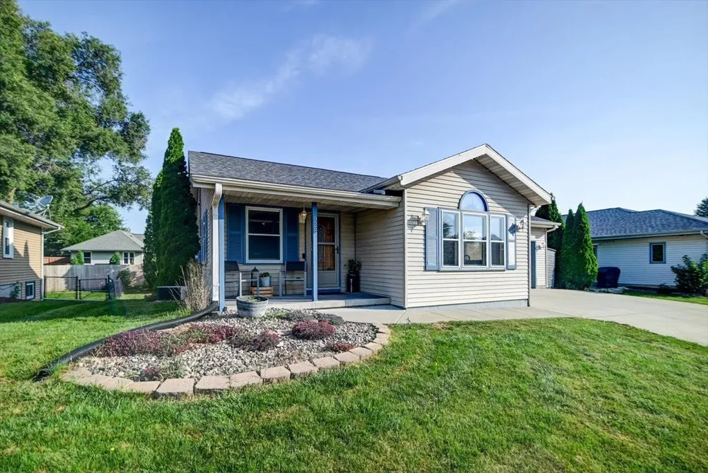 928 Acker Parkway, DeForest