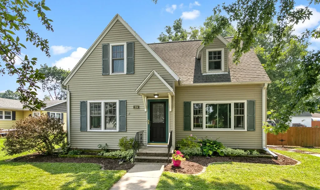 204 4th Street, Waunakee