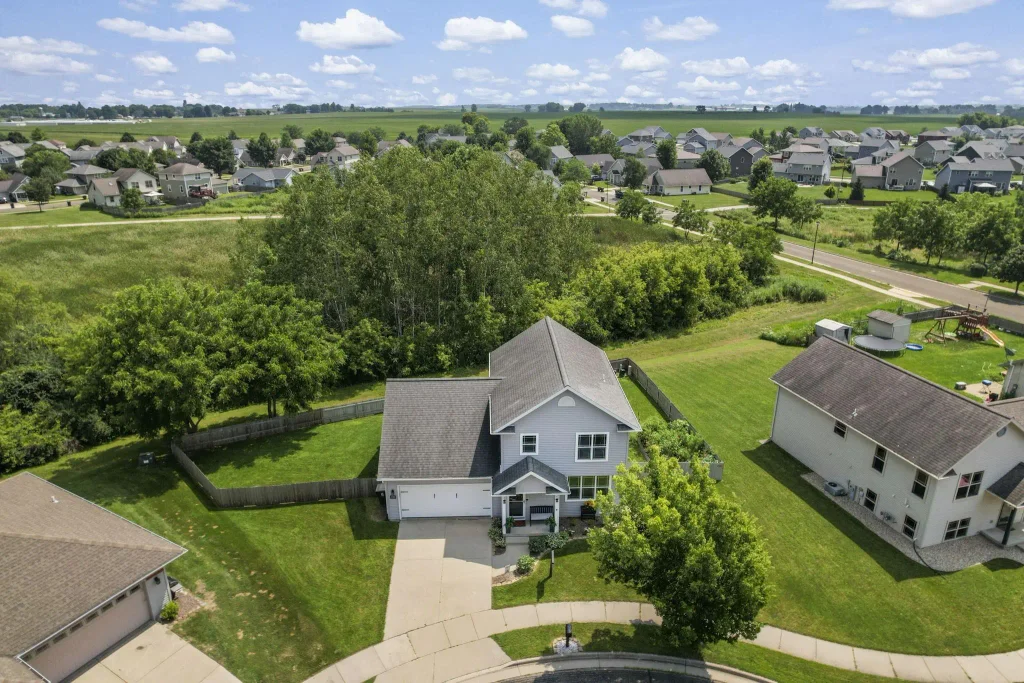 740 Bluestem Court, Sun Prairie