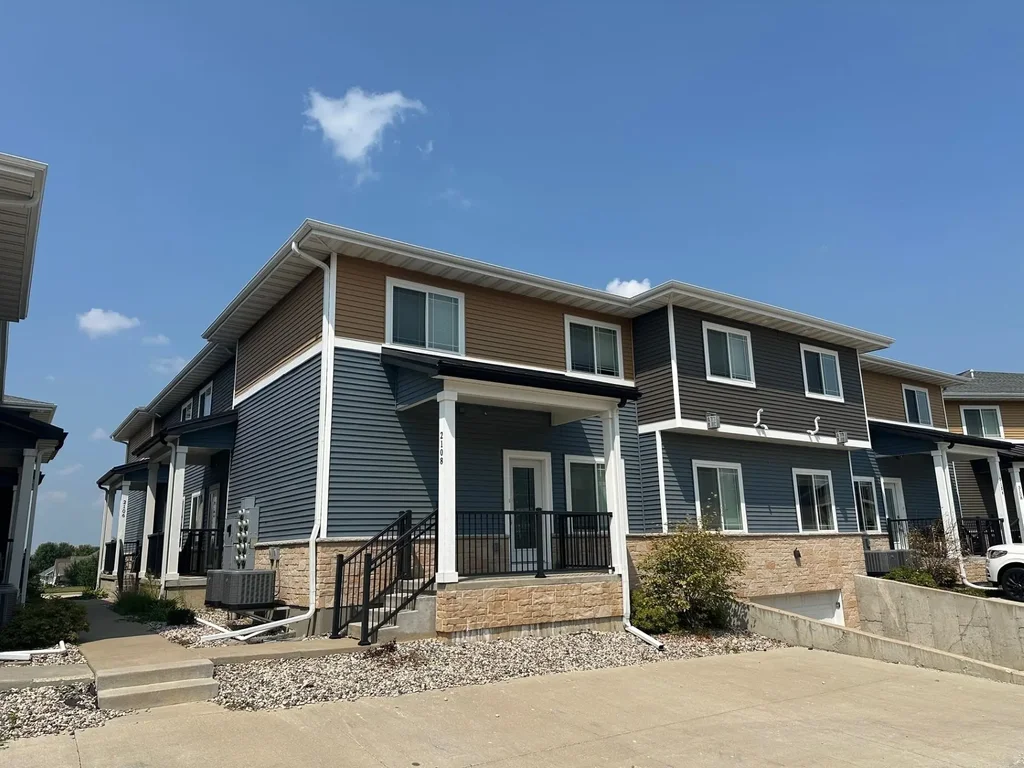 #2108 - 1325 Bunker Hill Drive, Sun Prairie