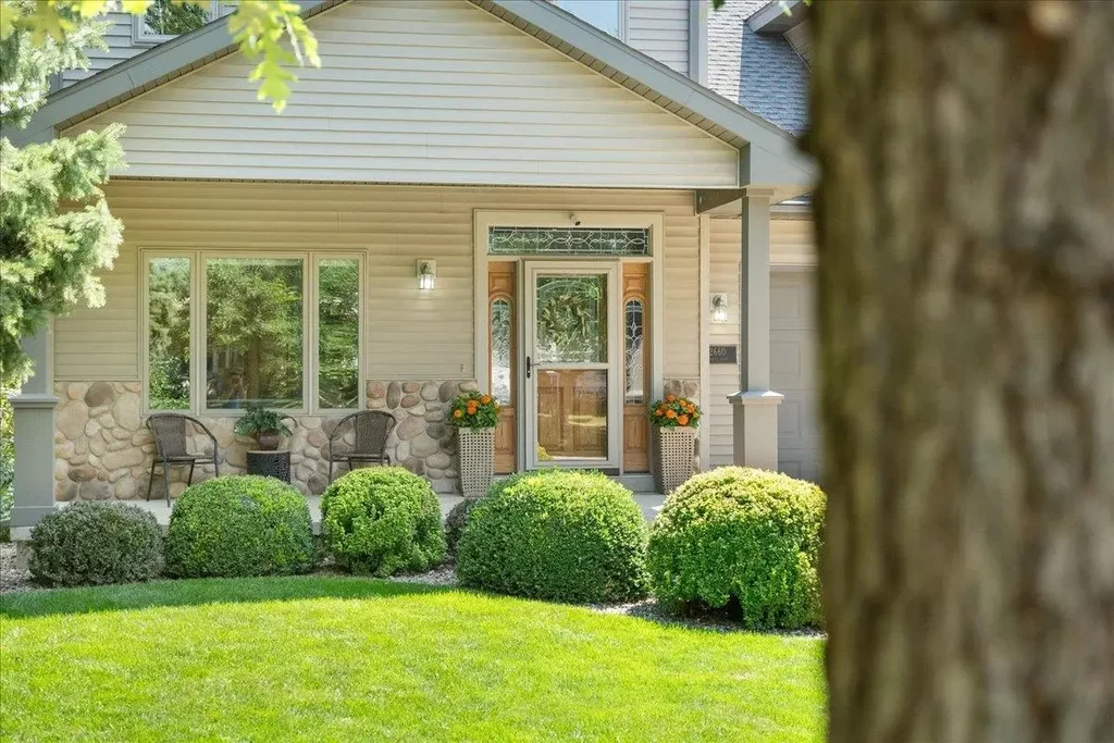 2660 Quartz Road, Fitchburg