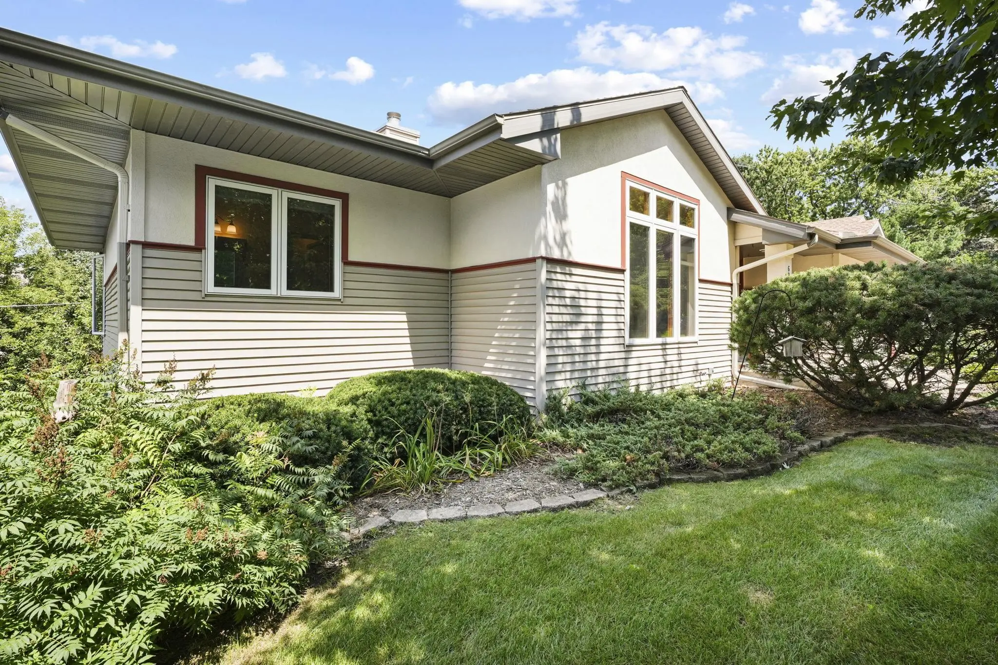 Photo of Listing #2006637