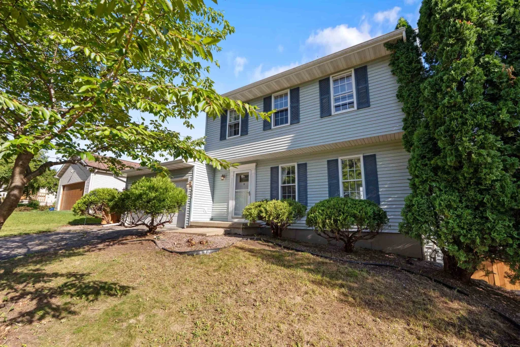 1934 Pond Street, Madison