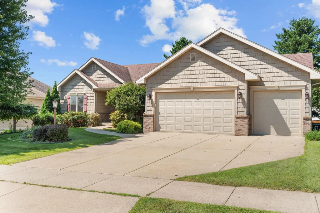 367 N Bergamont Boulevard, Oregon