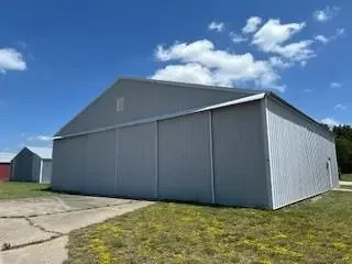 #7 - Hangar B Middle Street, Necedah