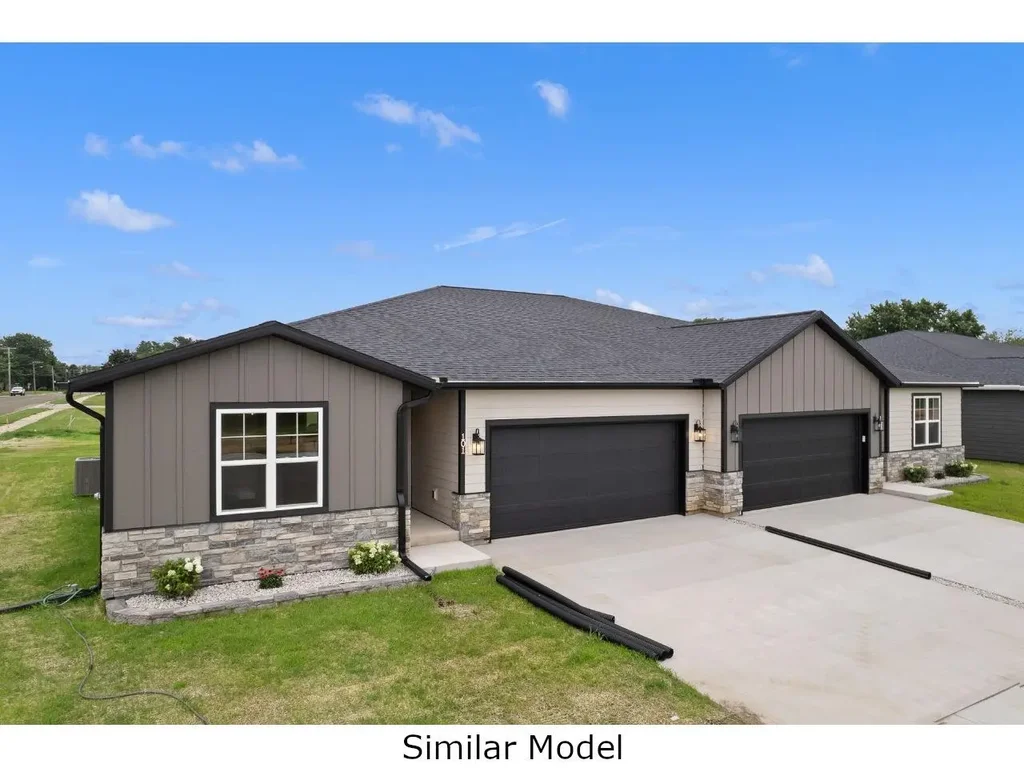 109 Hill Row, Portage