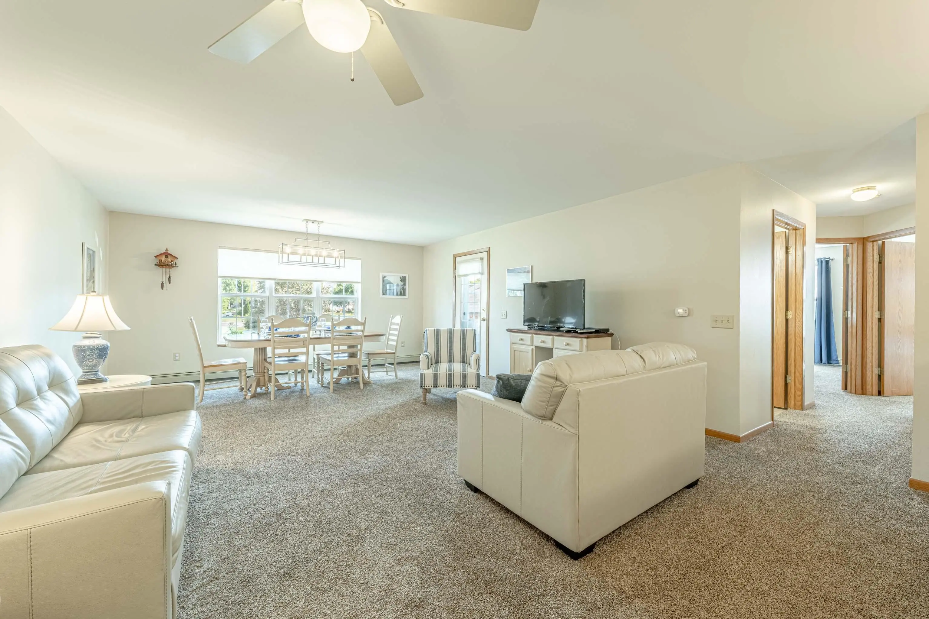 Photo of Listing #2007026