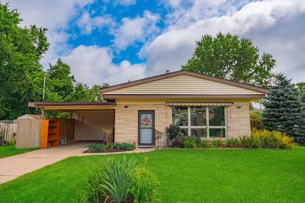 4527 Camden Road, Madison