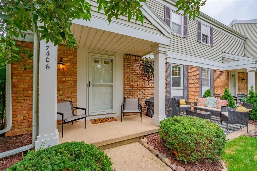 7406 Old Sauk Road, Madison