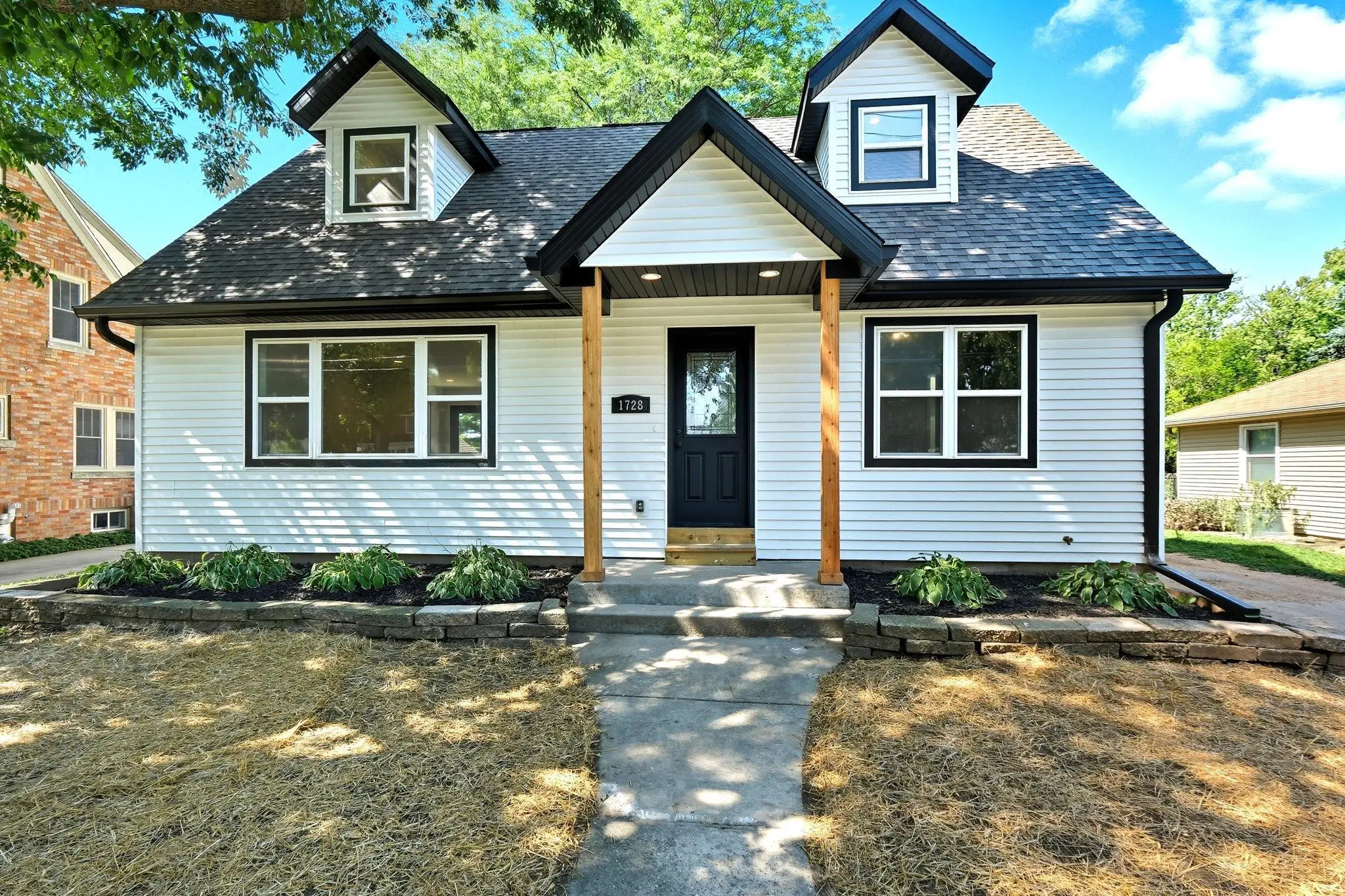 Photo of Listing #2007223