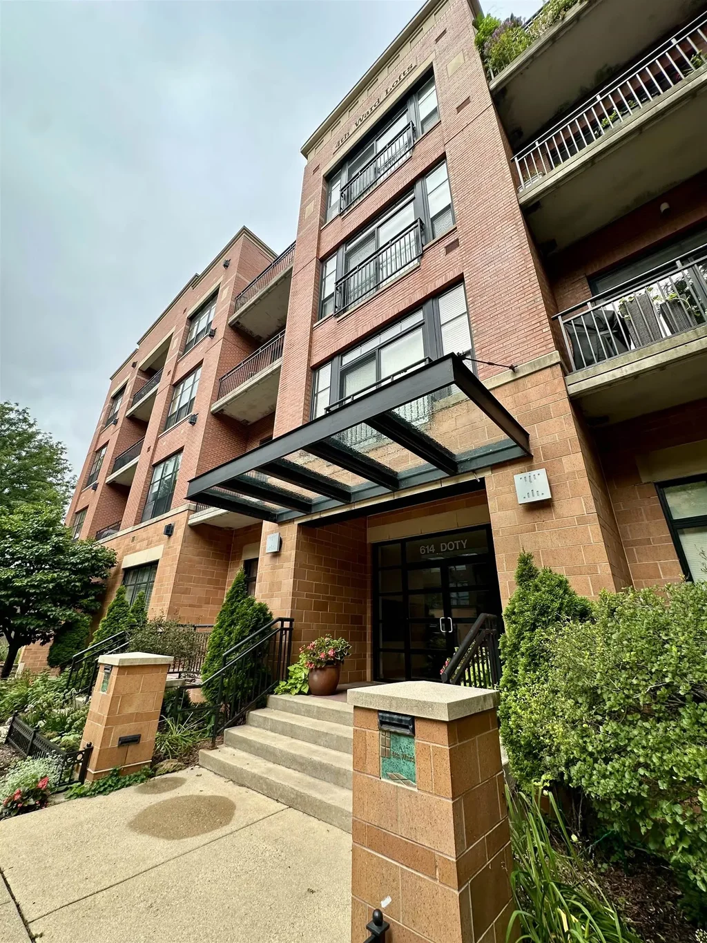 #401 - 614 W Doty Street, Madison