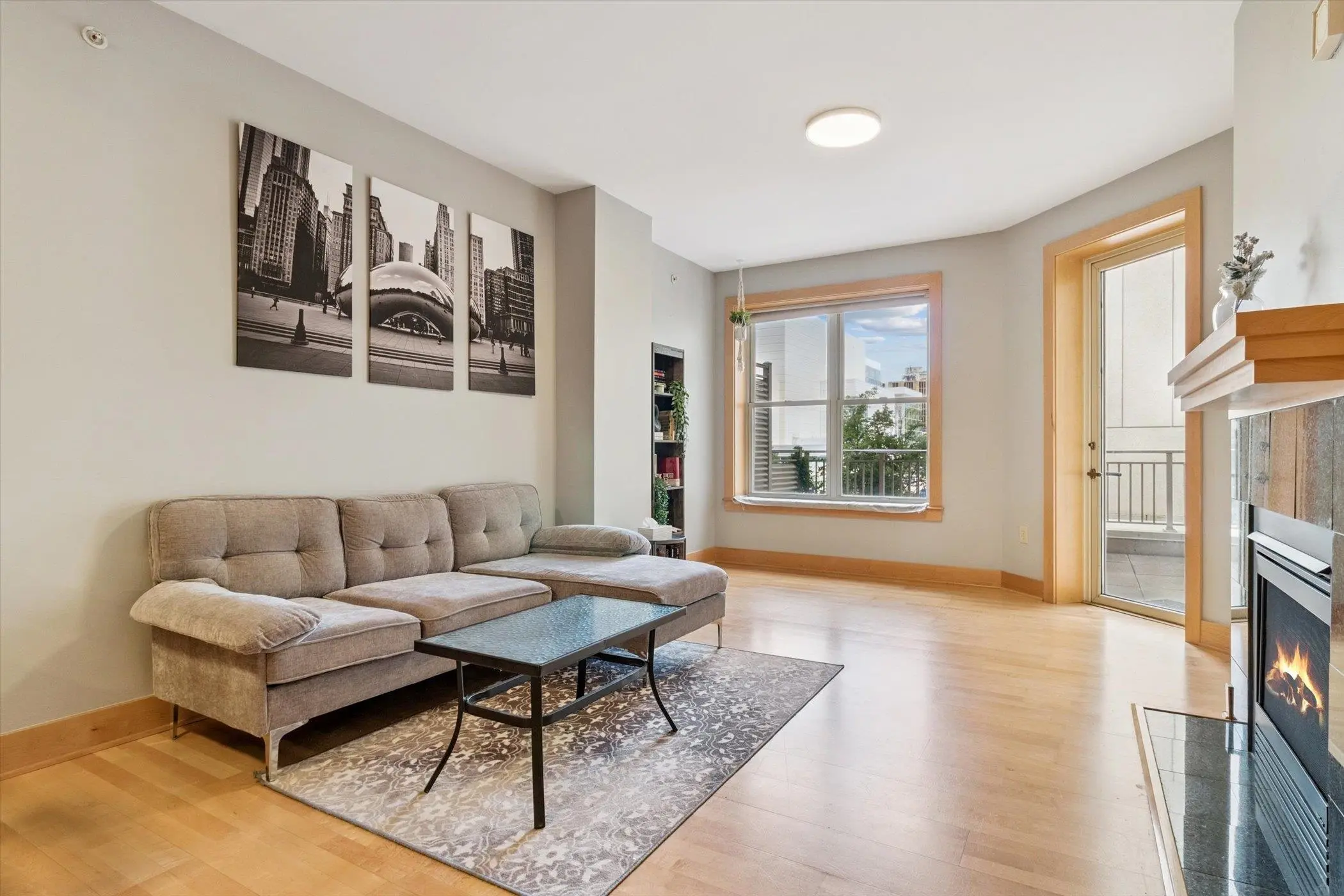 Photo of Listing #2007365