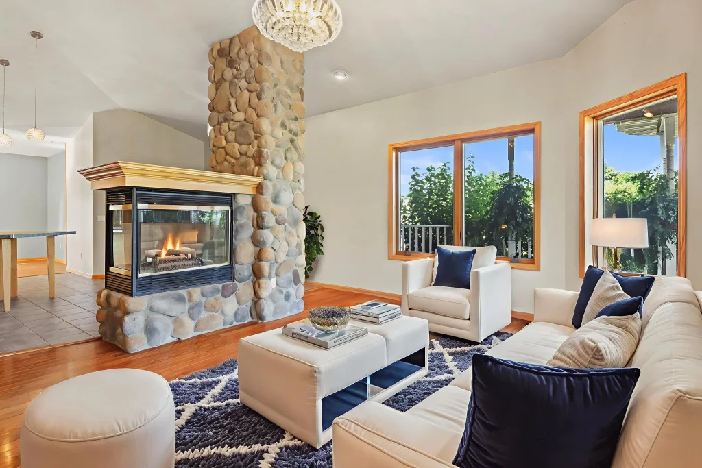 1016 Eagle Lane, Poynette