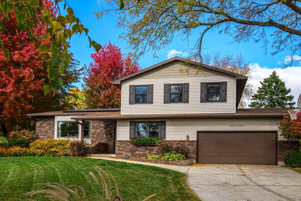 3716 Lexington Circle, Middleton