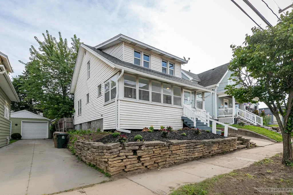 21 N 1st Street, Madison