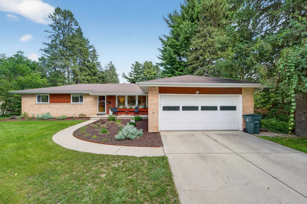 5118 Hammersley Road, Madison