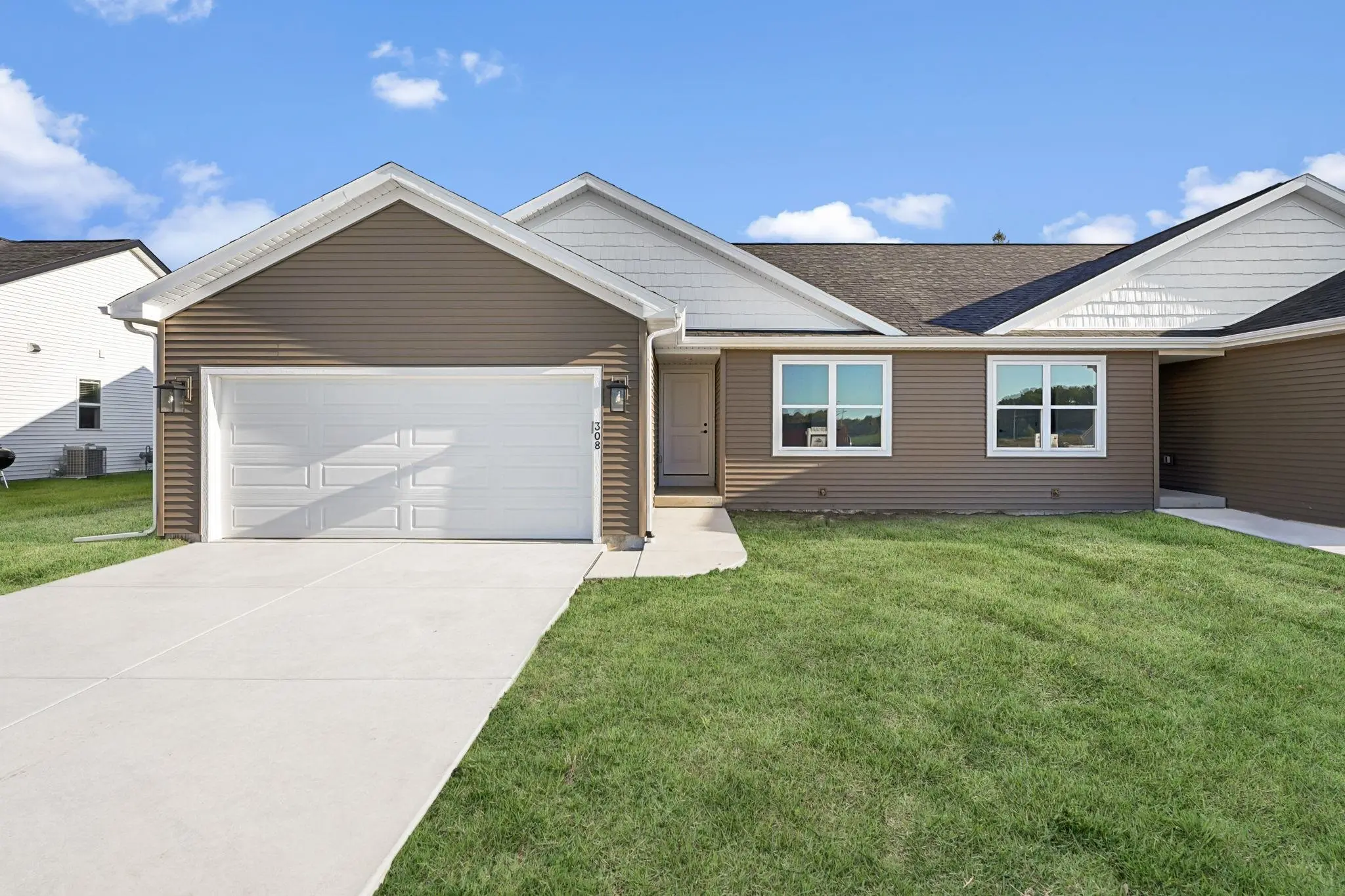 Photo of Listing #2007570