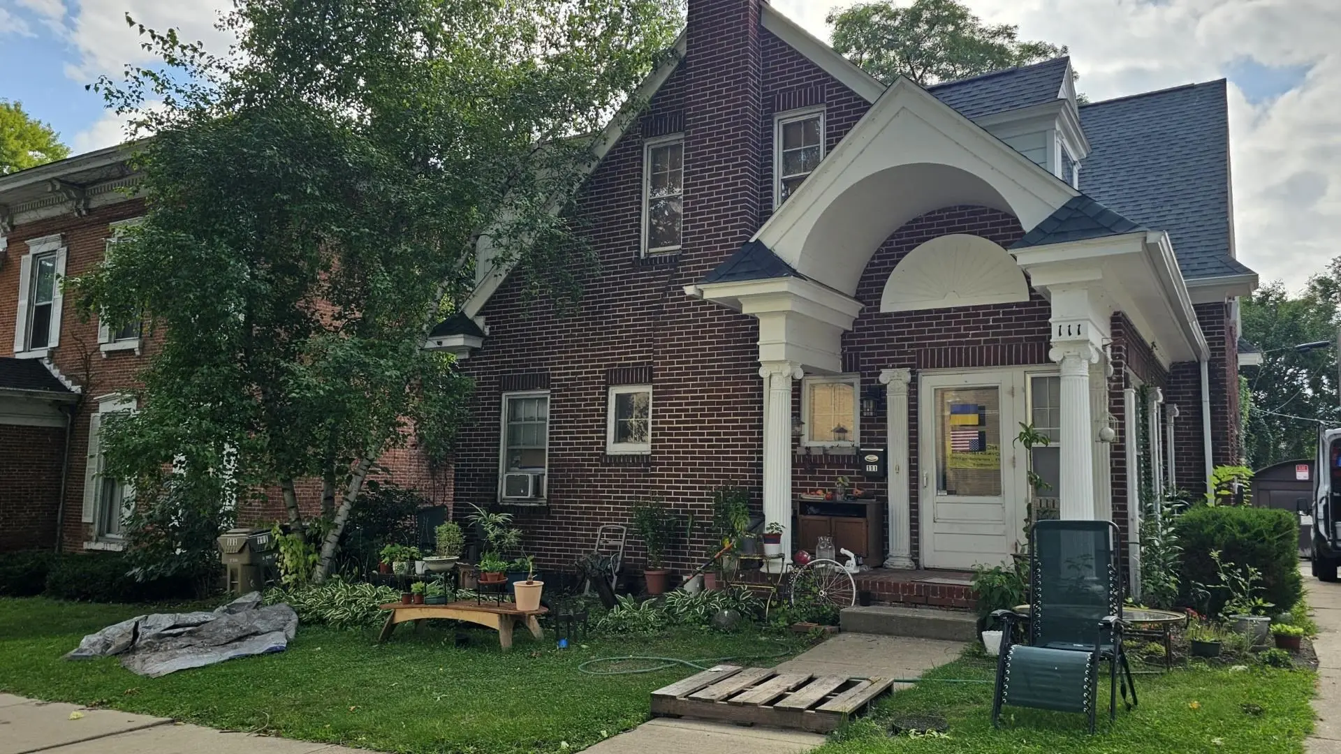 Photo of Listing #2007812