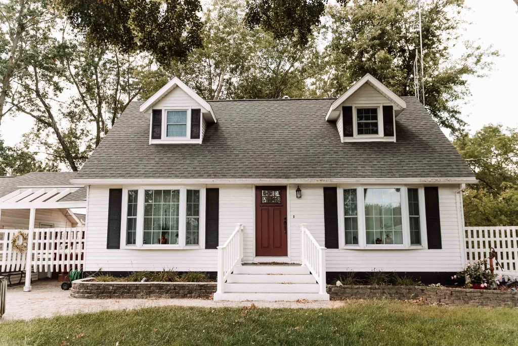 11994 118th Avenue, Other