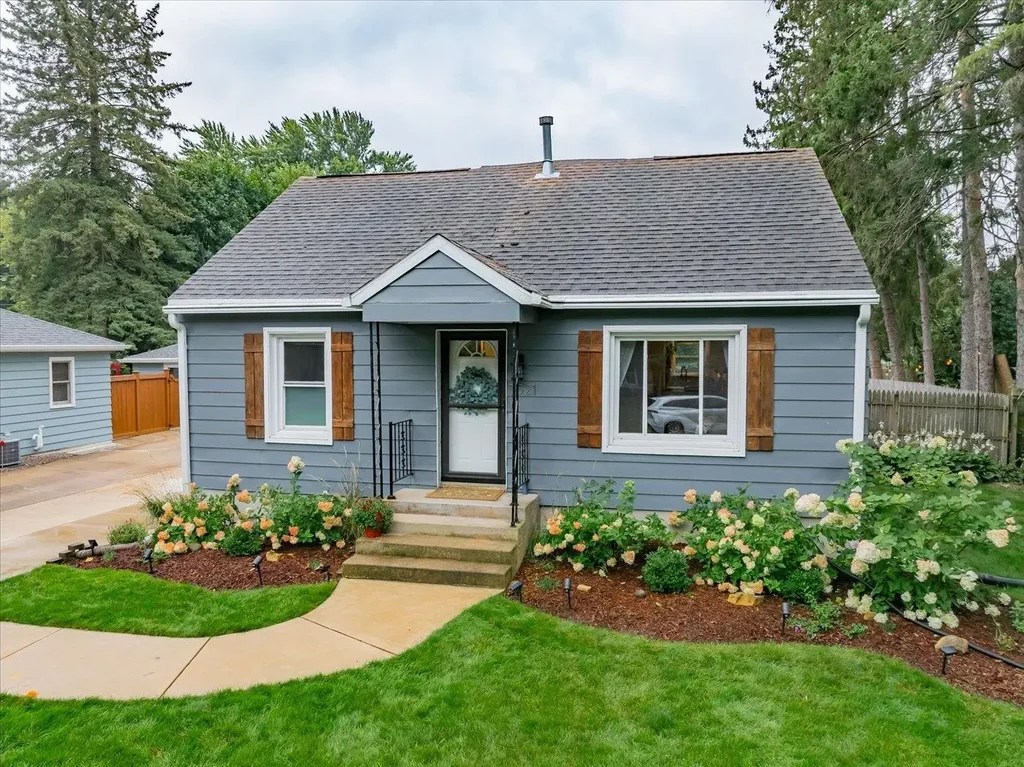 5521 Gettle Avenue, Madison