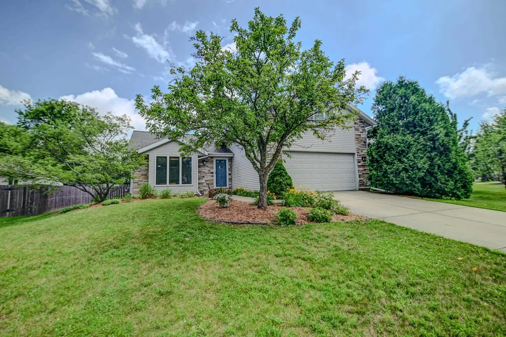 7522 Crawling Stone Road, Madison