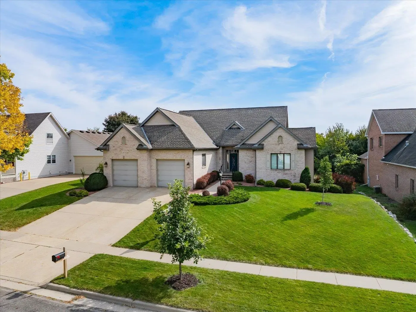 Photo of Listing #2008114