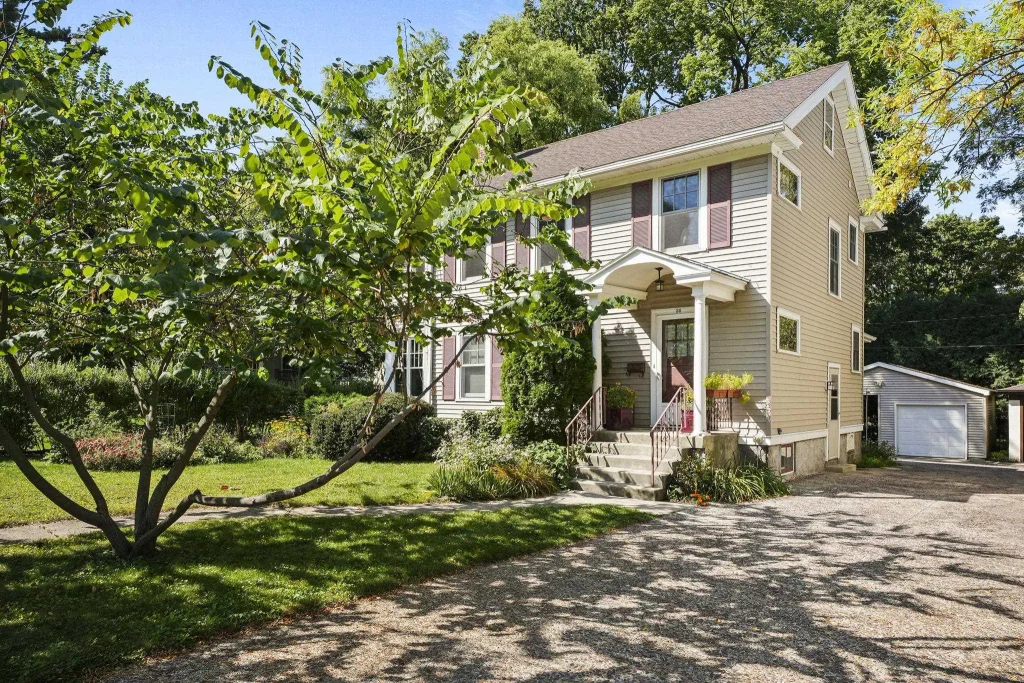 30 Virginia Terrace, Madison