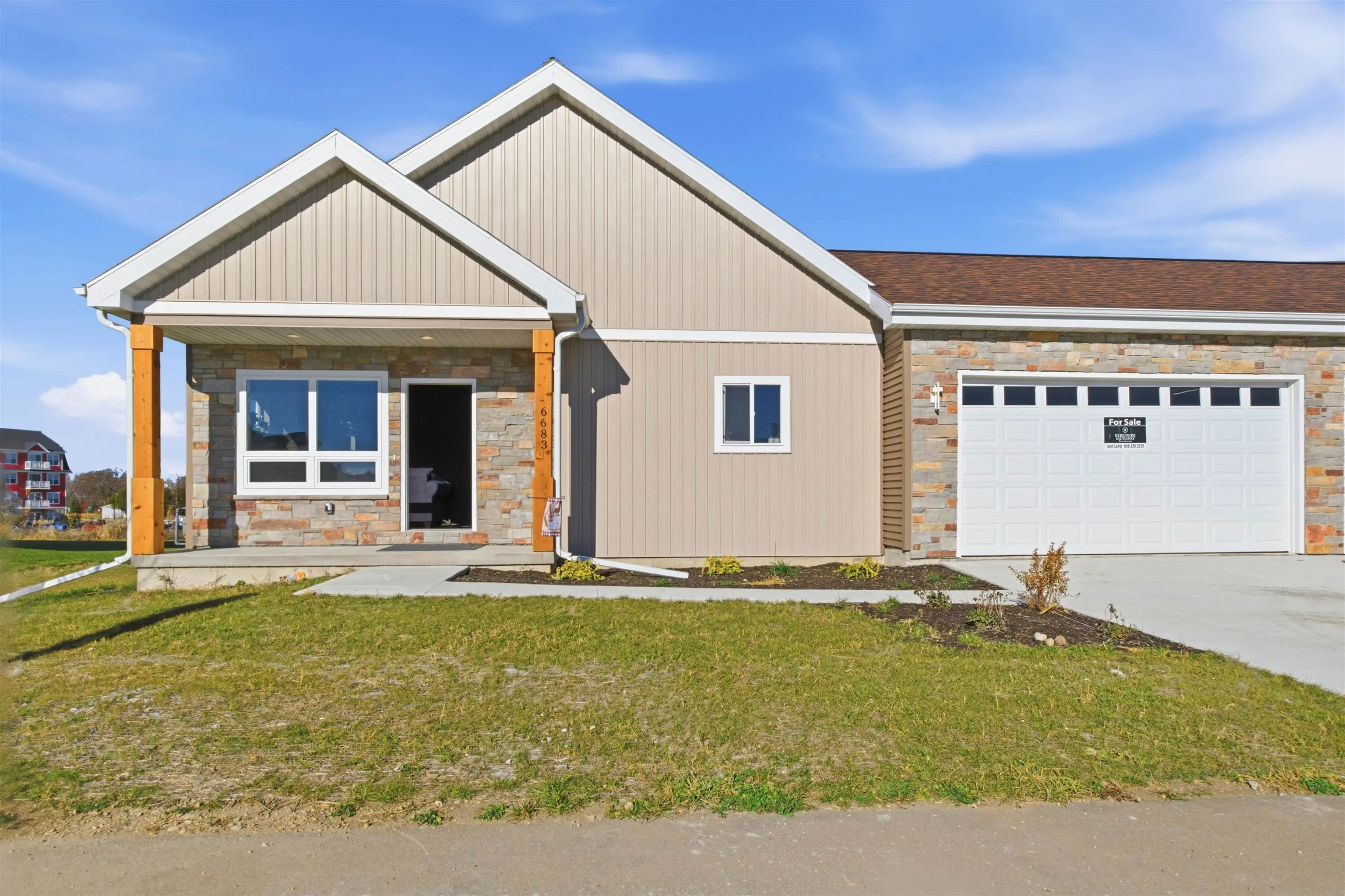 Photo of Listing #2008162