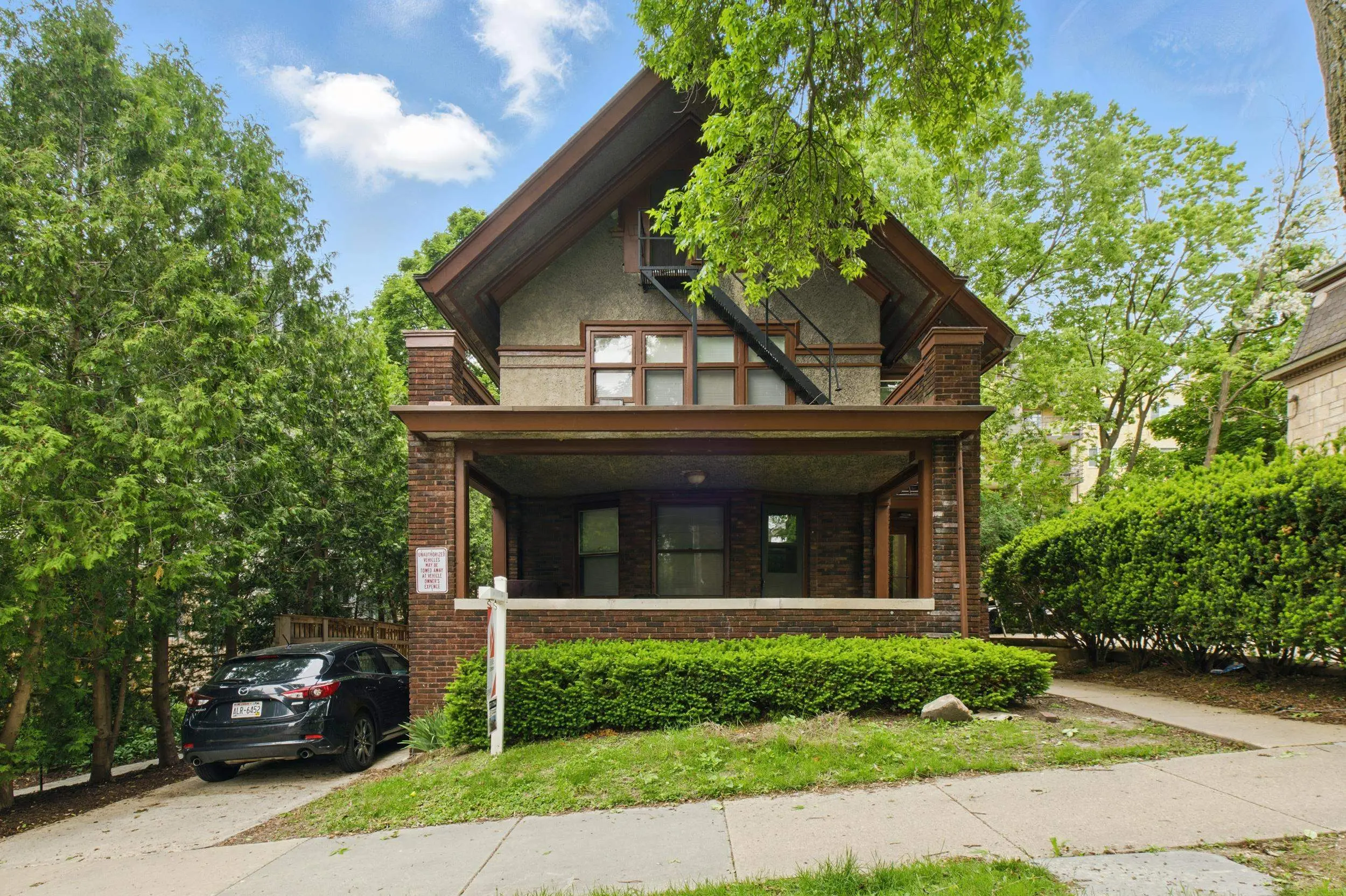 Photo of Listing #2008173