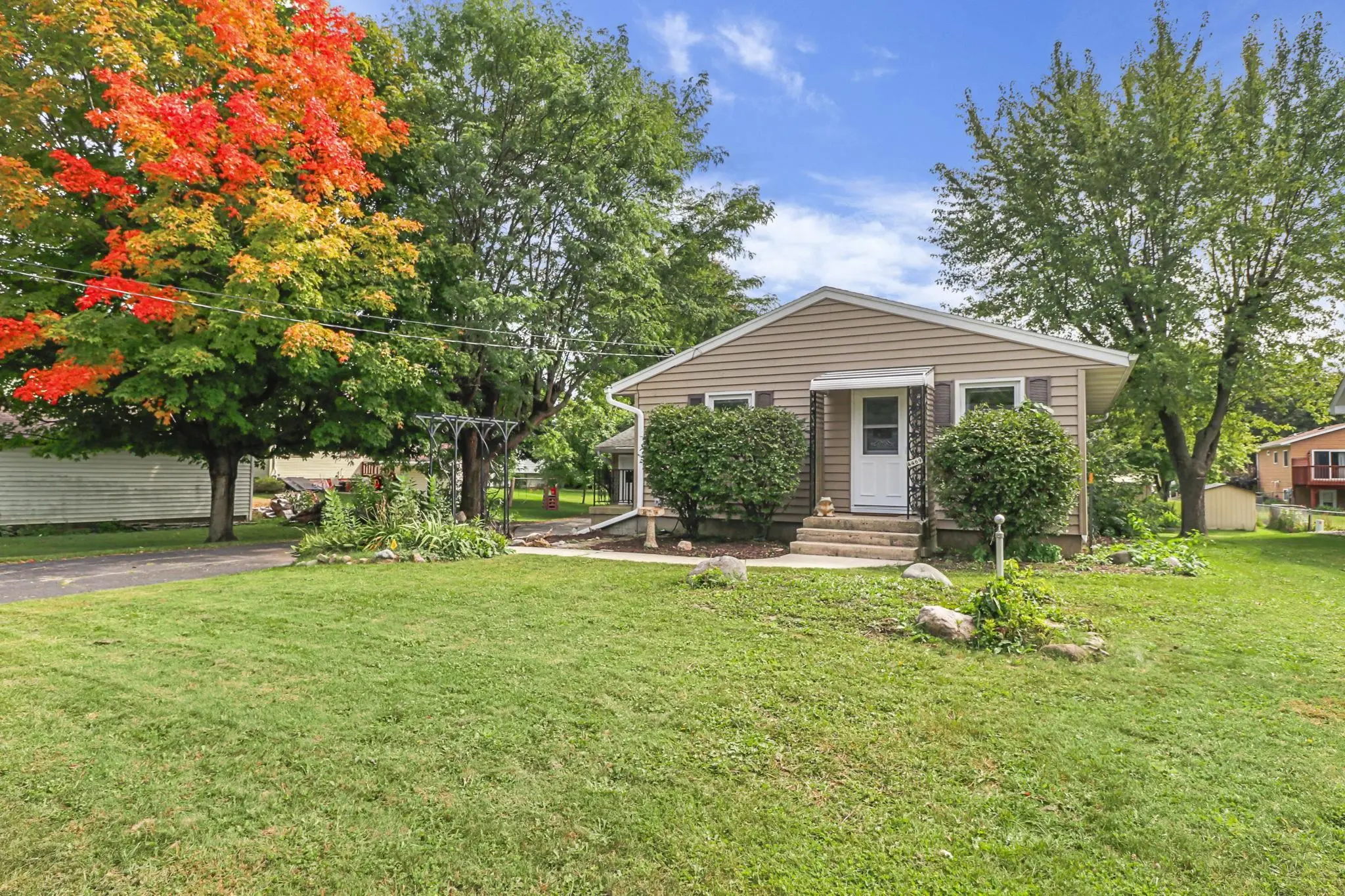 Photo of Listing #2008247