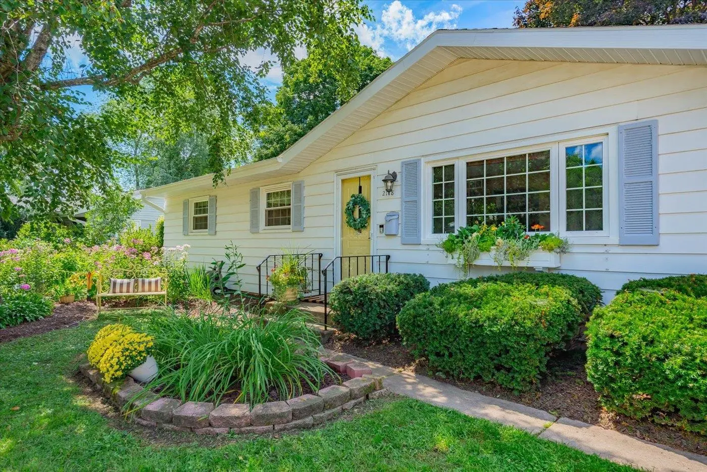 Photo of Listing #2008314