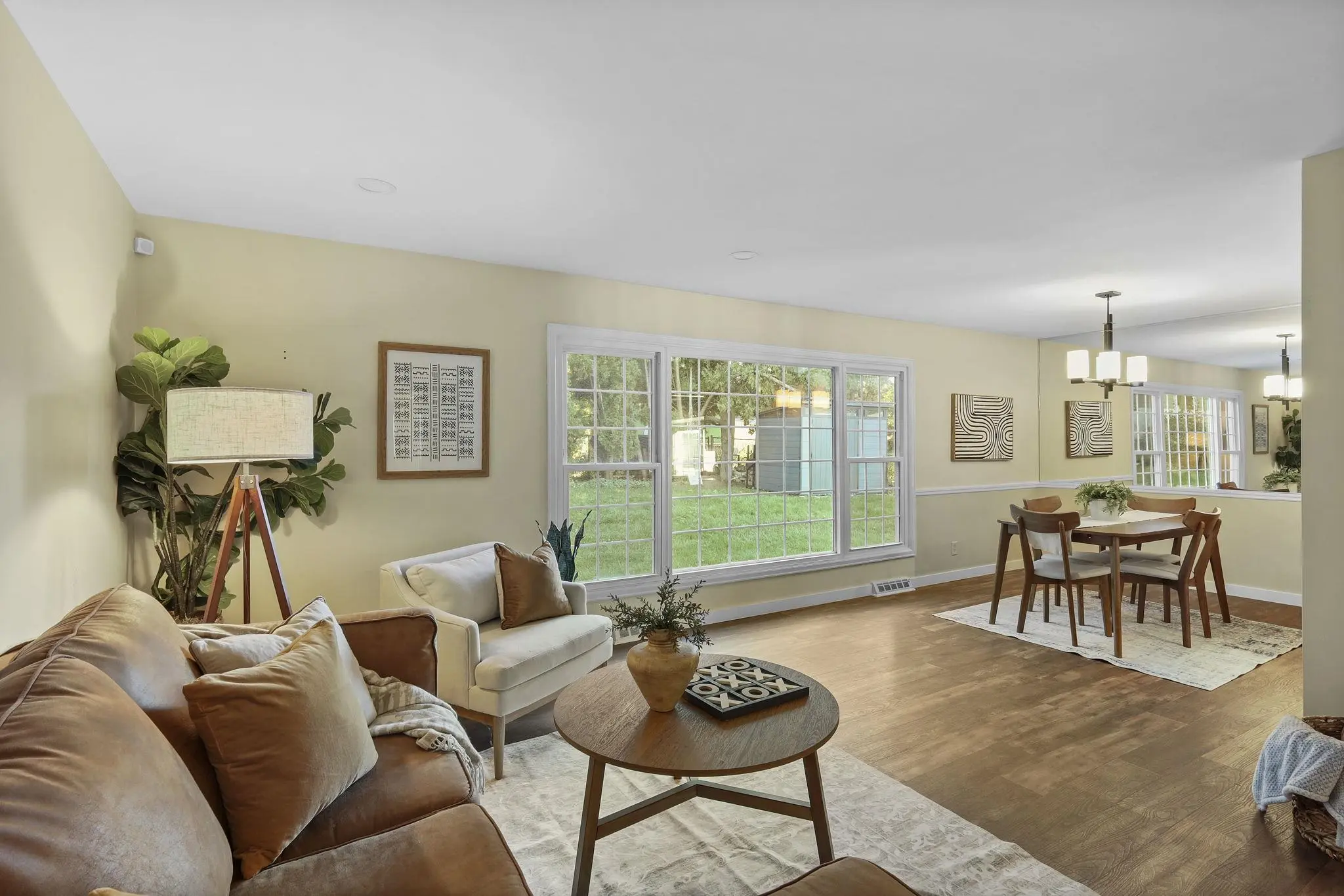 Photo of Listing #2008344